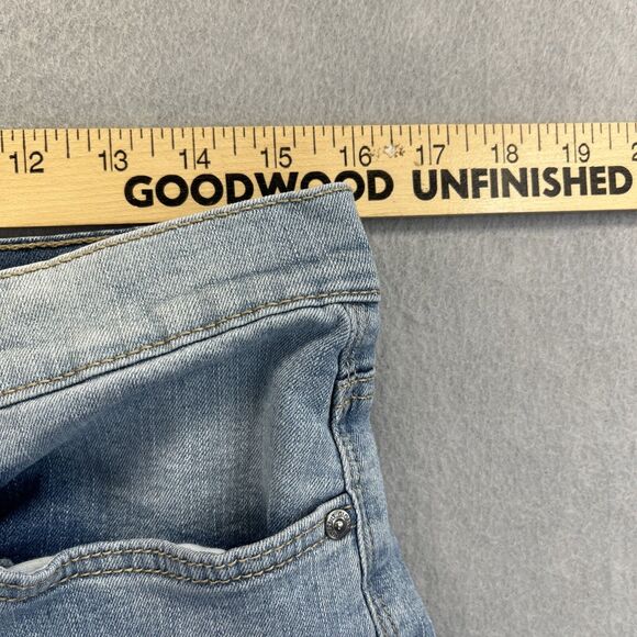 Gloria Vanderbilt Amanda Capri Jeans 12 All Around Slimming Effect Light Wash - Picture 12 of 16